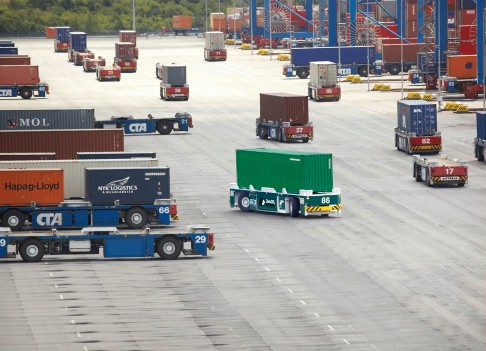 Photo_News_Containertransportfahrzeuge_Copyright_Terex_Port_Solutions_w486